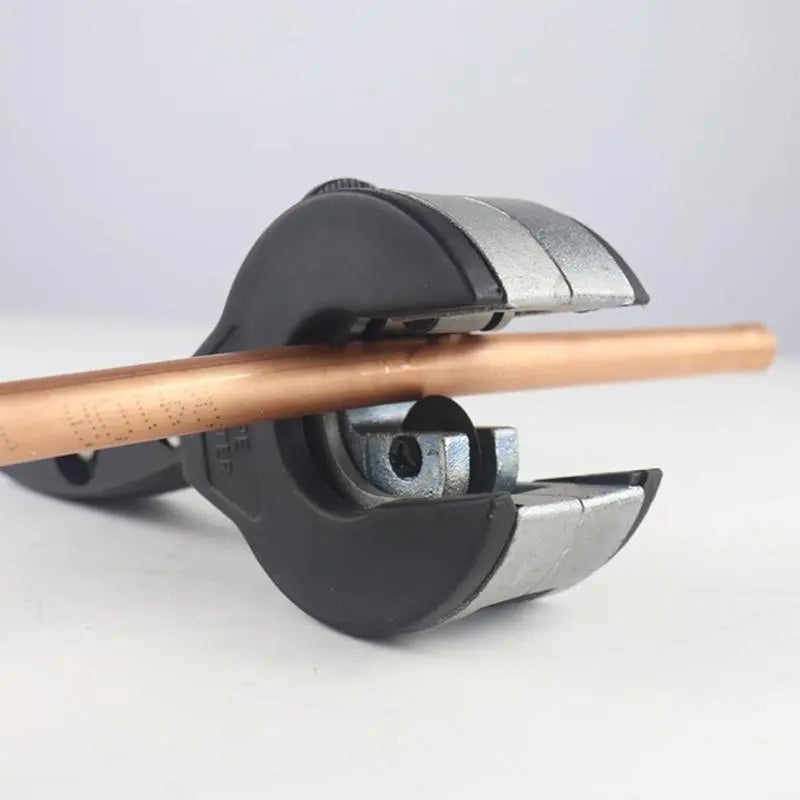 Ratchet Pipe Cutter, 1-Handed Grip Pipe Cutter for 5/16"-1-1/8" Steel/Copper/Alum Pipes, Metal Cutting Tool