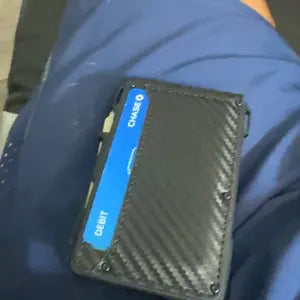Customer-uploaded photo from B**n